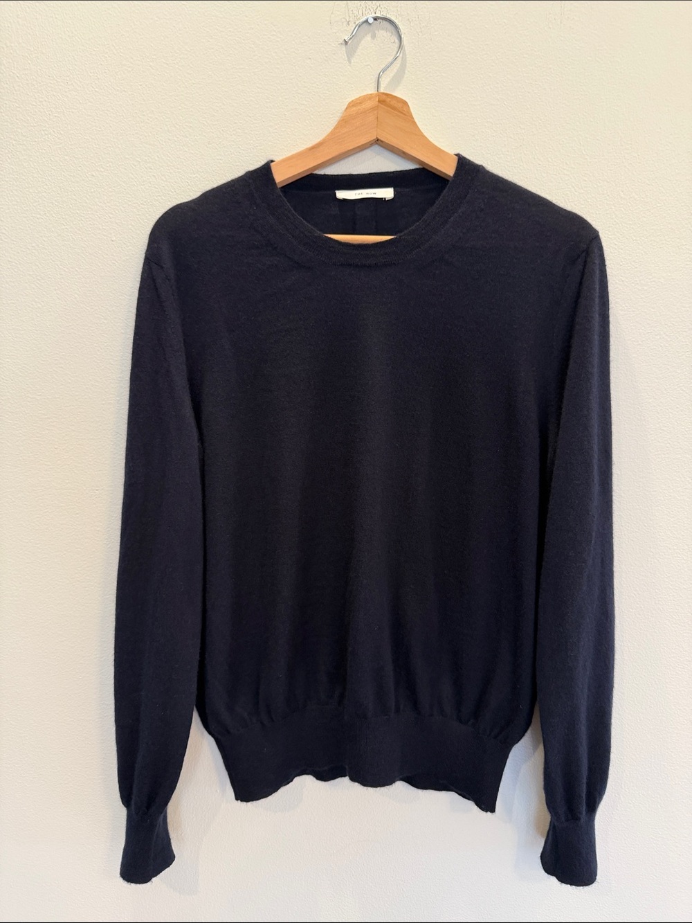 The Row Women’s Cashmere Crewneck In Dark Navy - Picture 3 of 8